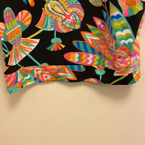 Trina Turk cover up - Picture 3 of 6